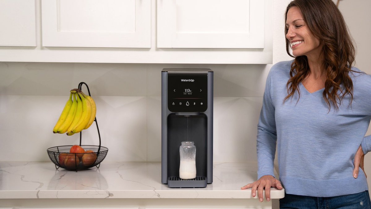 GadgetFlow's tweet image. Upgrade your hydration with the WATERDROP WD-A1 Countertop Reverse Osmosis System! 💧✨ Enjoy advanced filtration, convenience, and personalized temperature control. 🌡️ #HydrationUpgrade #Waterdrop  #FilteredWater
gflo.us/Waterdrop1
