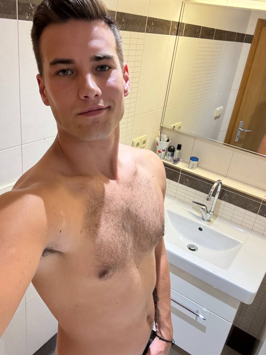 TmHoustonX's tweet photo. Horny 24/7 😈 https://t.co/3ldMtXuM8H