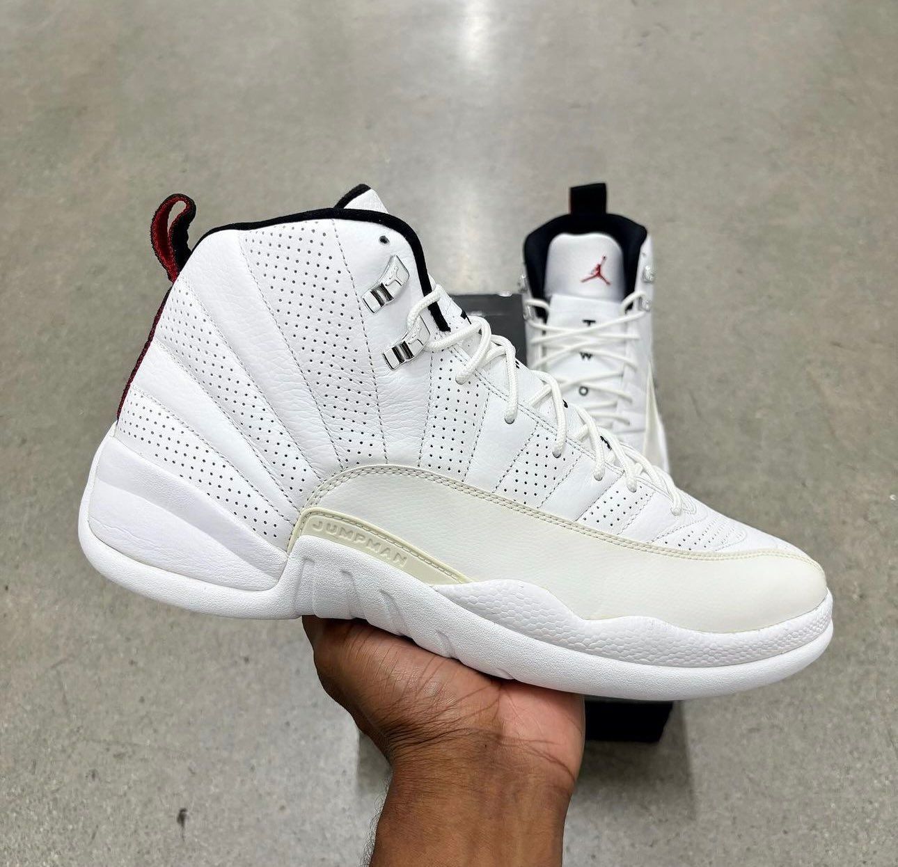 JustFreshKicks on X Air Jordan 12 Retro Rising Sun 2009 https t wvWEywujXy X