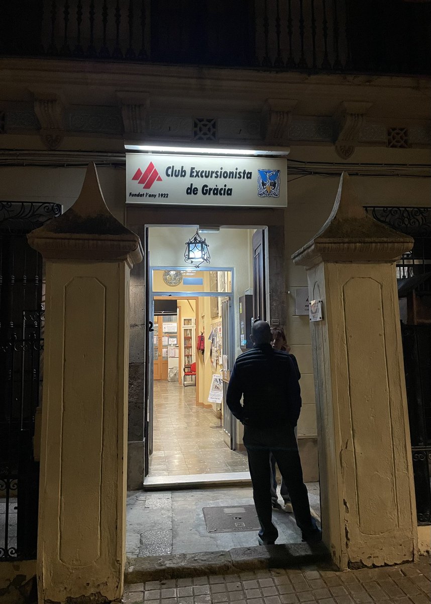 Anna Crosas tweet media