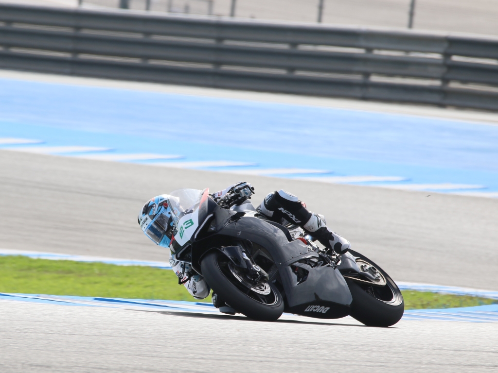 MarcelSchrotter's tweet photo. #2025WSSP season kicked-off with two-day testing in #Jerez
Day2️⃣ completed after 55 laps with a best effort in 1´43.253, 1.5sec found on Tuesday
#MS23 with #TeamWRP at @circuitodejerez
#SHARK
#IXON
#Alpinestars https://t.co/sHEVZPNpD7
