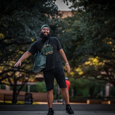 Ernesteezy___'s tweet photo. #NewProfilePic who dis 😜 https://t.co/xKYinr91SP