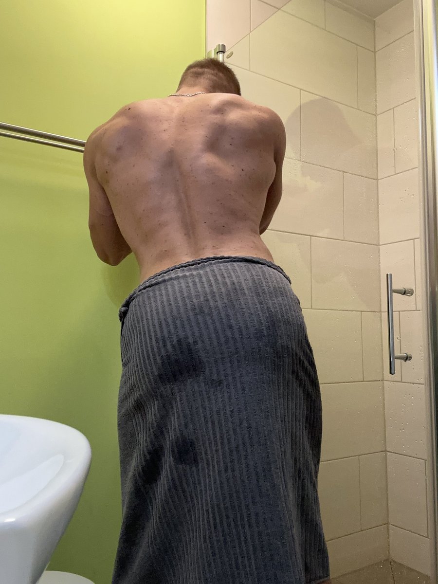 AustinHermesX's tweet photo. Would you take a bite? 🍑 https://t.co/W7gYZlXeTa