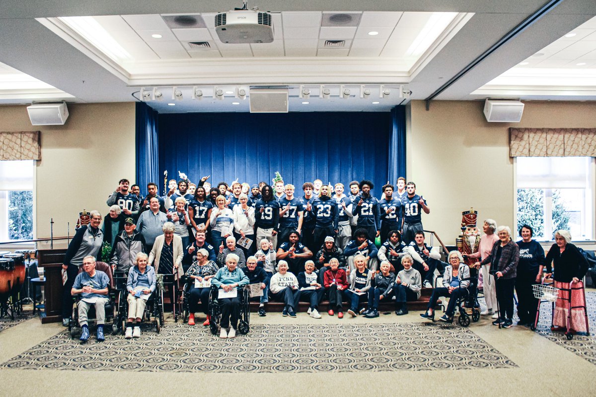 Penn State Football (@pennstatefball) on Twitter photo Spreading love & gratitude in the Happy Valley community 🤍🤟
#WeAre x <a href="/5thQuarter_PSU/">Penn State Football Fifth Quarter</a> Spreading love & gratitude in the Happy Valley community 🤍🤟
#WeAre x <a href="/5thQuarter_PSU/">Penn State Football Fifth Quarter</a>