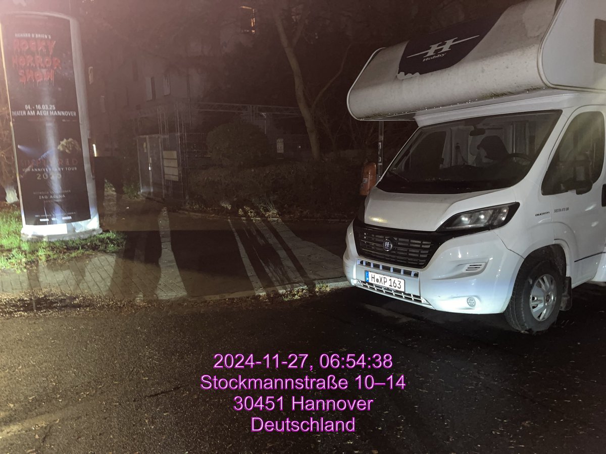 ICESonic6's tweet image. Mein Mitgefühl das In der Bundeshauptstadt gerade gefühlt jede Woche ein Radfahrerde Verkehrsteilnehmende tödlich verunglückt #SchrittZürück @CDUBerlin_AGH @SPDbenzin @spdbt @jusos  @spdberlin @CyclistsBerlin #MobilitätsGesetz #KlimaNeutral2030 #VisionZero #WeltMetropole