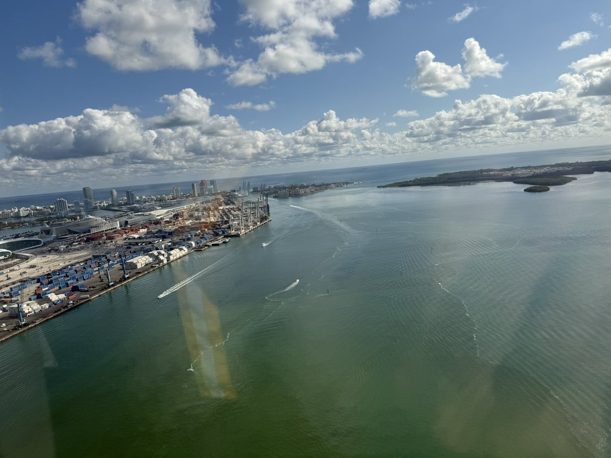 Back at it! Miami from the office!🚁