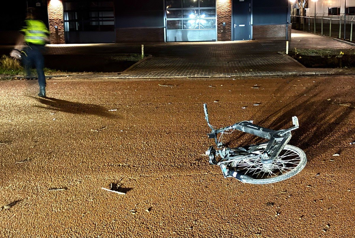 Fietser geschept door automobilist, dader gevlucht