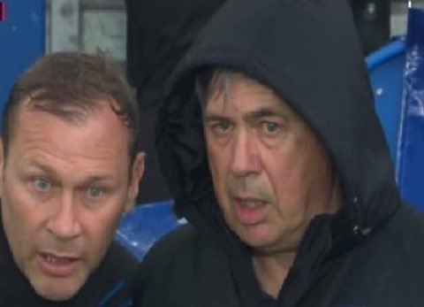 Evershite's tweet photo. “Decent the reds aren't they lad???” https://t.co/N73qxnBOre