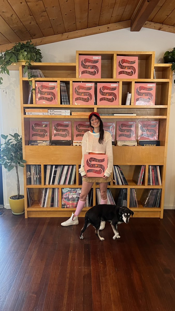 Smugglers Way (@smglrsway) on Twitter photo Kaitlyn stopped by Smugglers Way HQ in celebration of the release of the Neptunes EP with <a href="/JoeHotChip/">Joe Goddard</a> and for a very special meeting with our CEO James 🐾
smugglersway.ffm.to/neptunes-ep Kaitlyn stopped by Smugglers Way HQ in celebration of the release of the Neptunes EP with <a href="/JoeHotChip/">Joe Goddard</a> and for a very special meeting with our CEO James 🐾
smugglersway.ffm.to/neptunes-ep
