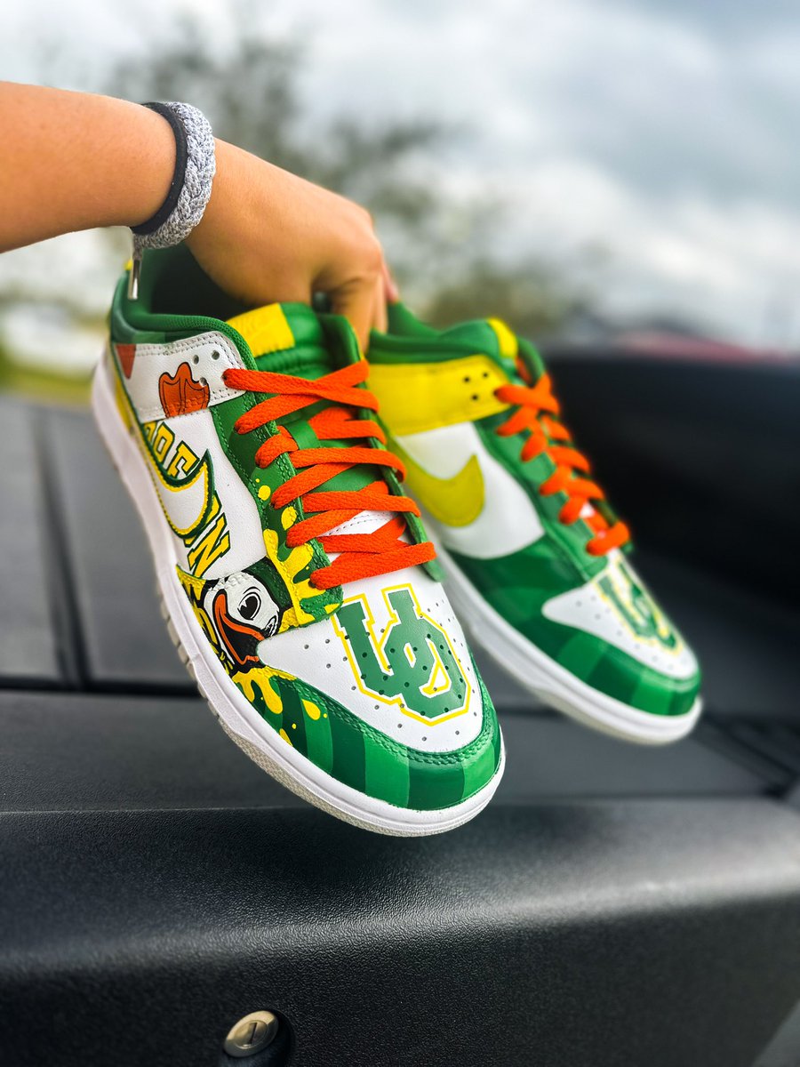 jada_theblock's tweet image. Duck Dunks anyone? 💚💛🦆
#oregon #ducks #oregonducks #oregonfootball #customshoes
