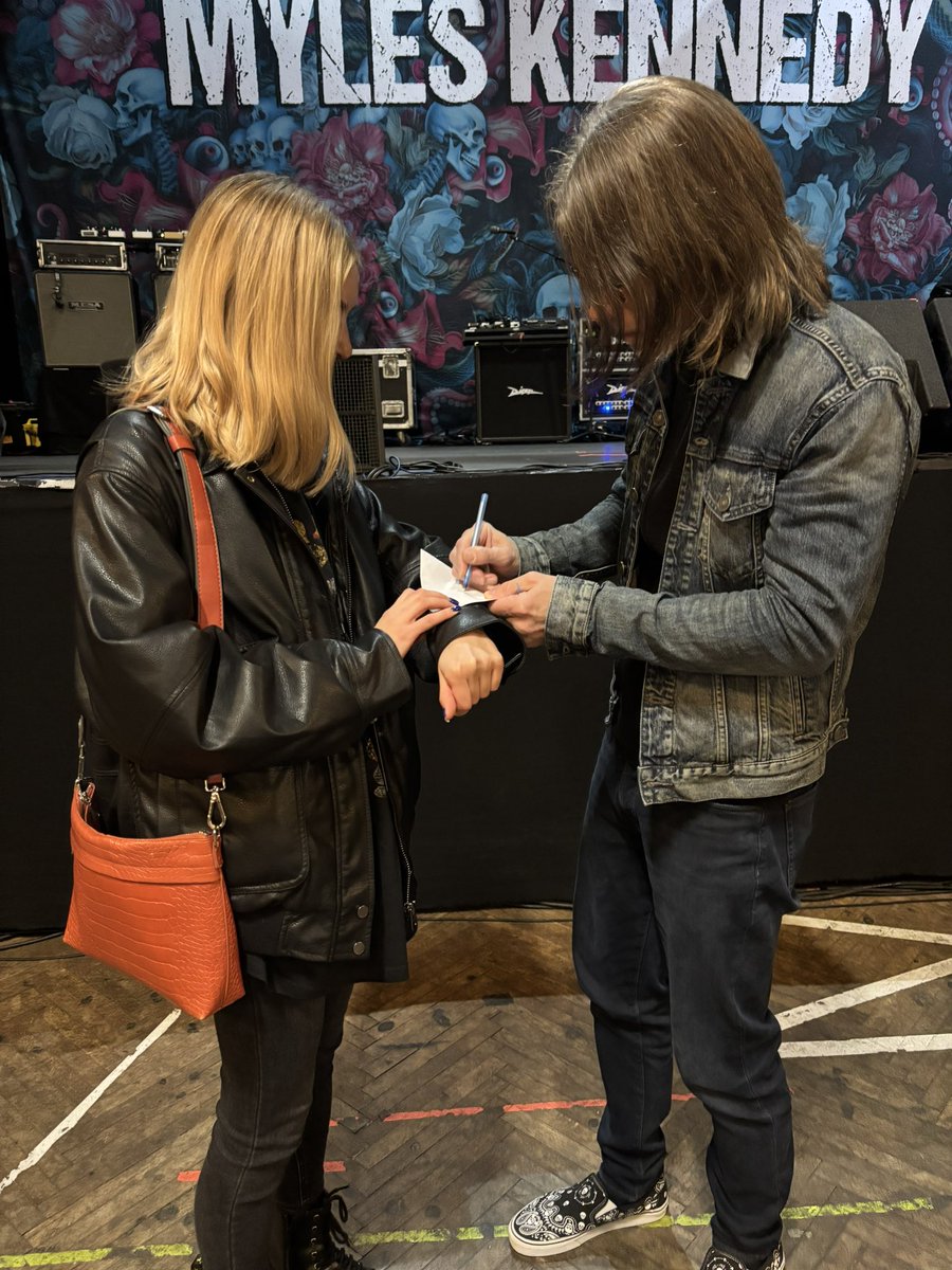 SlashFansPoland's tweet photo. Best wishes to the best man I know! I owe you a lot! Simply - thank you! Have the best day! ❤️

#HappyBirthdayMylesKennedy
#MylesKennedy
@MylesKennedy 
@alterbridge https://t.co/hxcuPhwW83