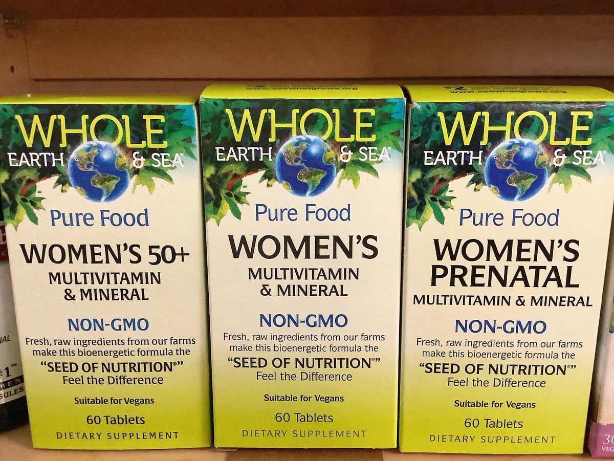 ValWellnessCntr's tweet photo. Happy Thanksgiving from the Wellness Center! Our holiday/Black Friday sales have begun🦃🛍️🎄All December long! Sales on- Whole Earth &amp; Sea products, select Doterra essential oils and more. Check out our clearance section with 50% off on gifts, pink salt lamps &amp; supplements☀️#scv https://t.co/0Ro3k4QtYK