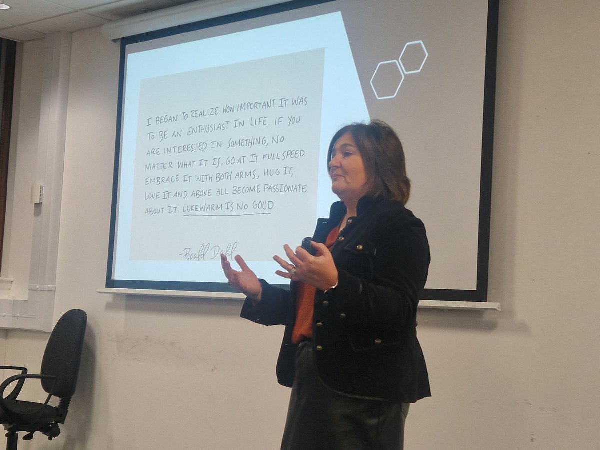 cat92012's tweet photo. The opportunities at QUB over the last 3 years just keep getting better! This week, I had the privilege of hearing from more incredible individuals sharing their lived experiences.
Back with @LCreightonRN and the gang as we plan exciting stuff. #ambitiontosuccess @QUBSONM https://t.co/SHOllbniVB