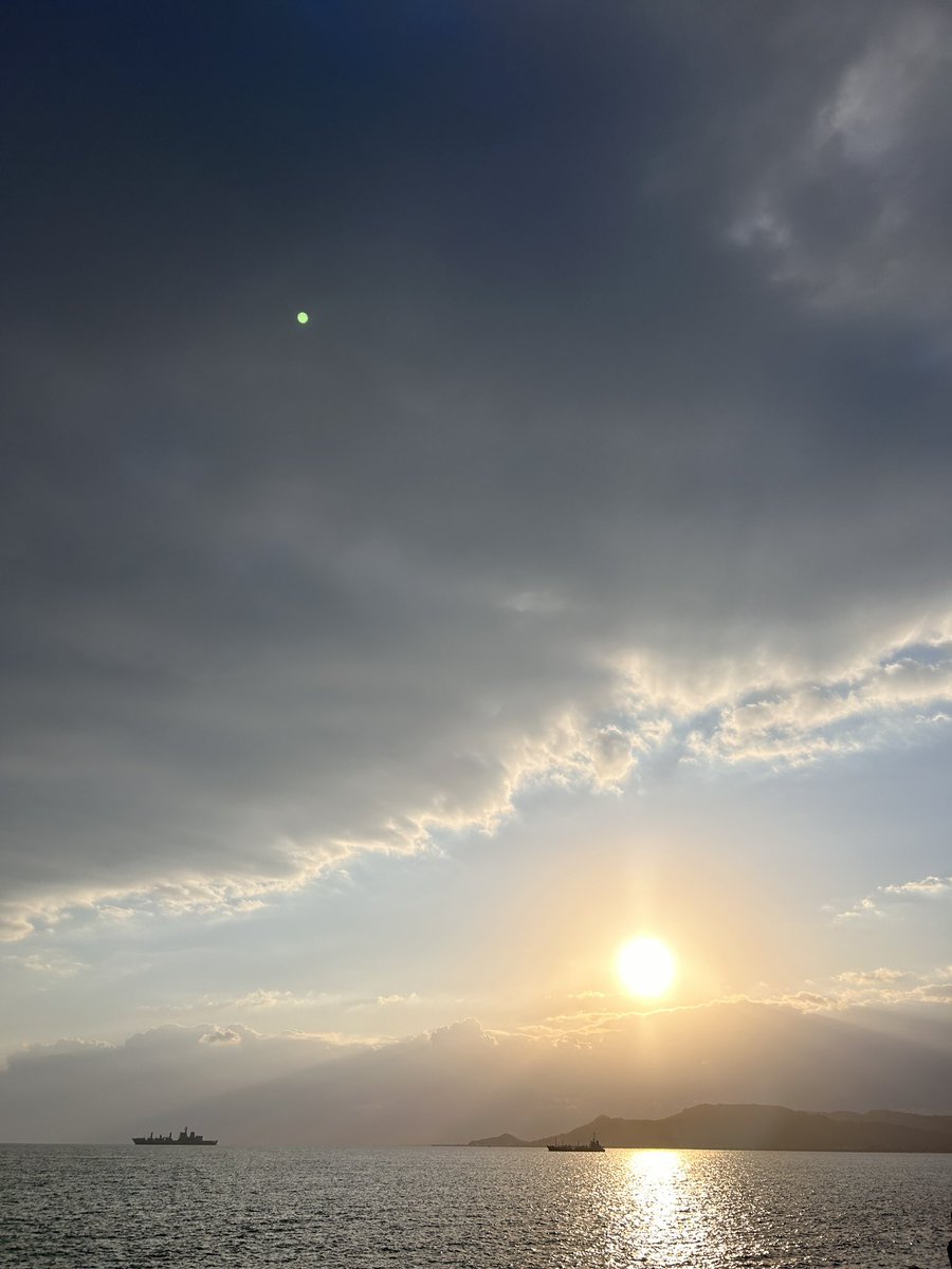 LipRusty's tweet photo. 本日の朝日☀️

#沖縄移住

#移住  #キャンプ #旅人 #ハンターカブ #CT125 https://t.co/l1w9BJGaI6