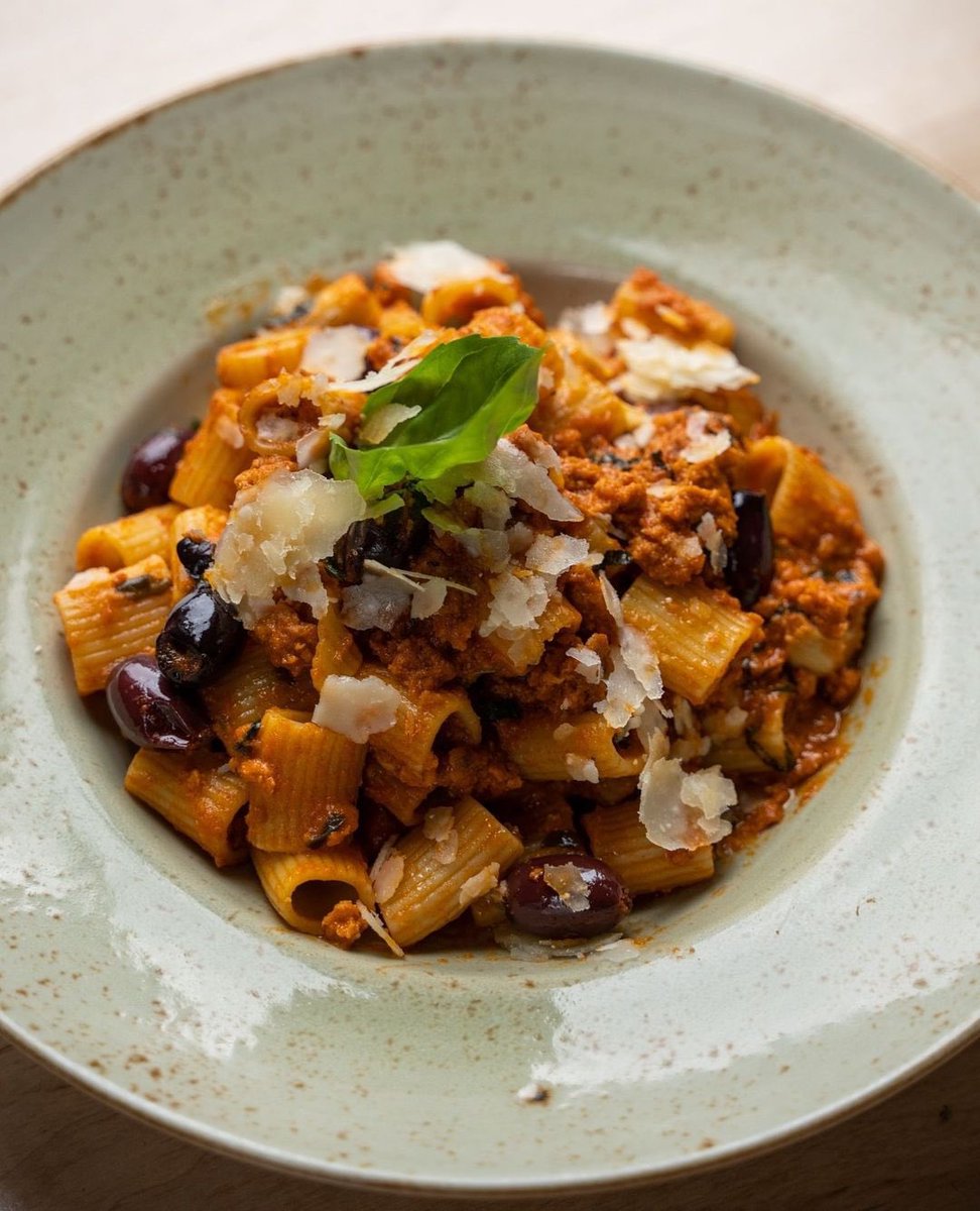 BloorYorkville's tweet photo. Indulge in the heart of Bloor-Yorkville at Cibo Wine Bar, where authentic Italian flavors meet a vibrant atmosphere.
๐ทโจ
๐133 Yorkville Avenue, Toronto
#BYTime #DiningTime #BloorYorkville https://t.co/0xRws18xJq