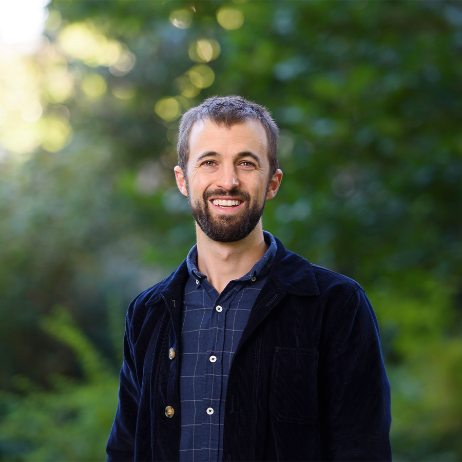 Associate Professor of Biology Sam Fey was awarded the prestigious Swanson Promise Award from the M.J. Murdock Charitable Trust, which honors junior faculty members who demonstrate exceptional potential to establish exemplary research programs. Learn more:
reed.edu/newsroom/stori…