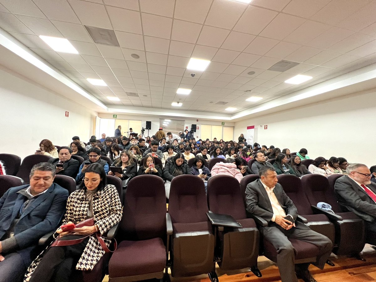 Lourdes Dib, Pdta de la BMA Capítulo Puebla en el Seminario “Justicia Constitucional y Parlamento Abierto” del <a href="/INAImexico/">INAI</a> en el <a href="/CCUBUAP/">CCU BUAP</a>