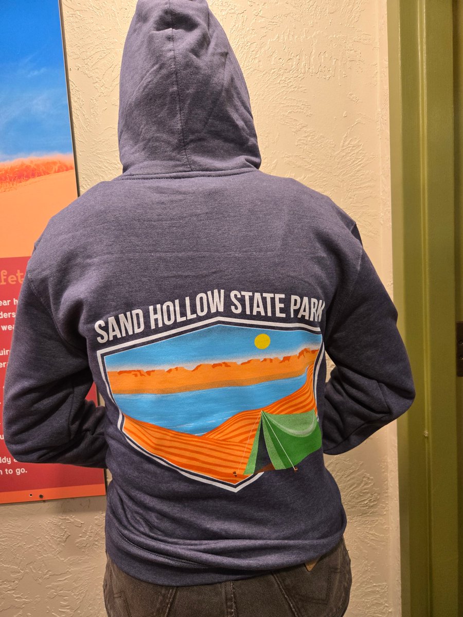 🎁 Holiday shopping at Sand Hollow State Park? Check out the gift shop for:

-Hats and cozy apparel
-Fun magnets
-Tiny Lego sets 
-And more!

Open daily 7AM–9PM. Holiday hours: Thanksgiving 8AM–6PM, Christmas Eve 8AM–6PM, Christmas Day 8AM–5PM.

#UtahStateParks #MuseumSunday
