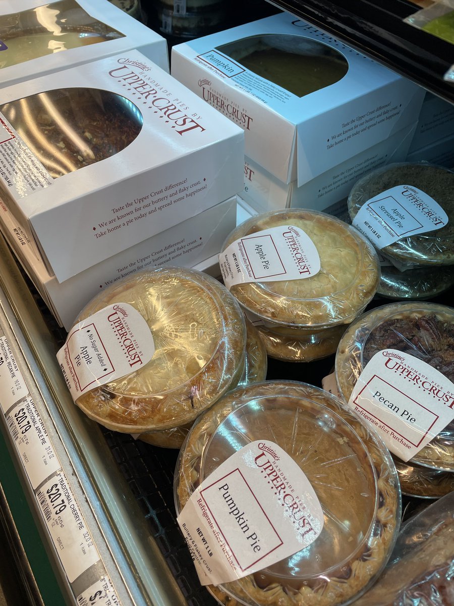 Last minute Thanksgiving shopping? Come grab some pies!!