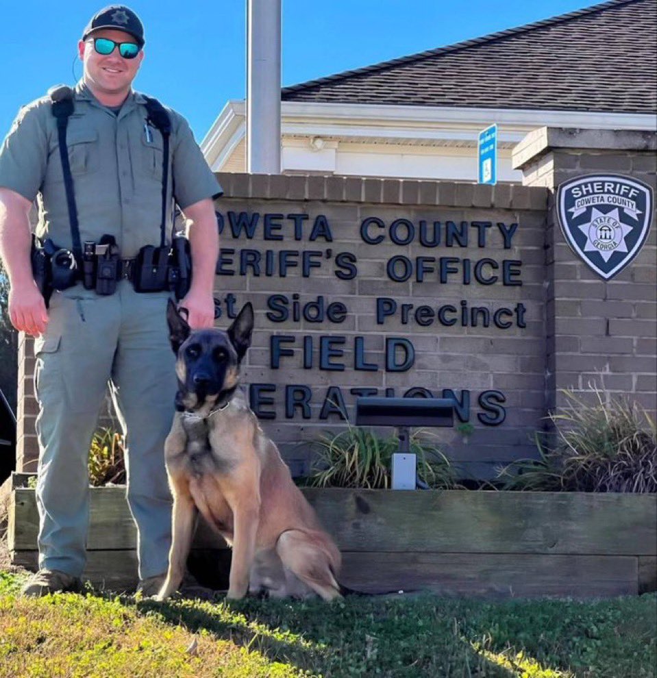 TitanHeroCTO's tweet photo. We cannot believe nearly 40% of Americans voted and wasted money on her. It is time for people to wake up to the patriotic spirit. Sadly, those hardworking K-9s die on duty every day to protect this country. They deserve more attention and honor as humans. #titan #riptitan #patriot #loyalty #hero