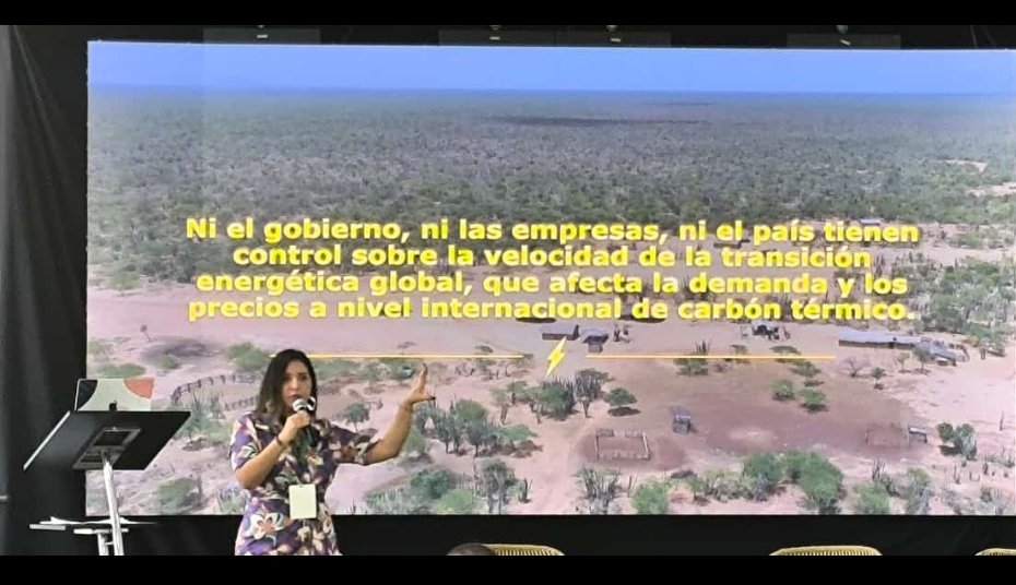 andreacardosodi's tweet image. #CumbreMinera en Riohacha,  poderoso mensaje de la Viceministra de Minas @joharochag