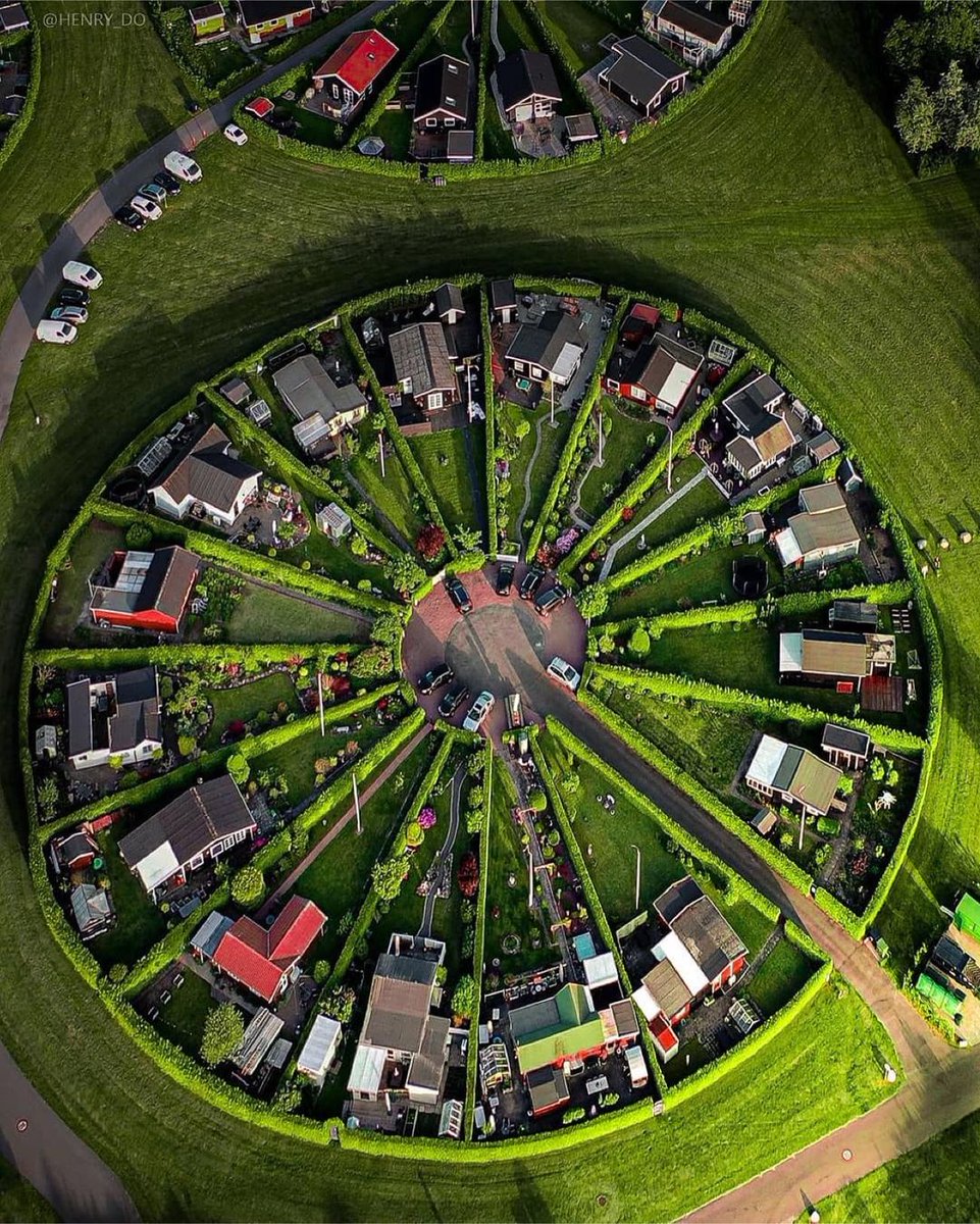 Earthpix tweet media