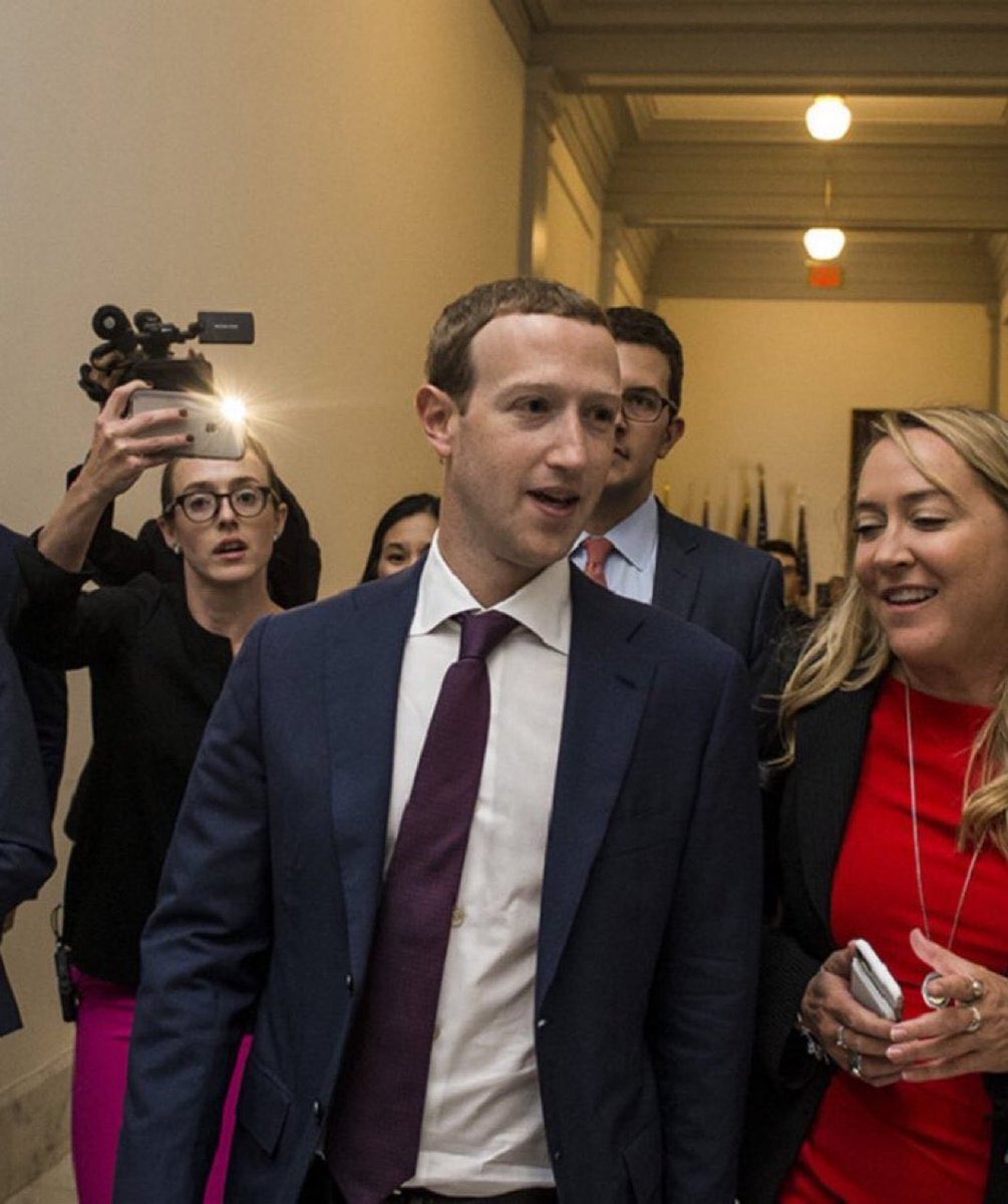 NetworksManager's tweet image. 🚨 BREAKING: Mark Zuckerberg seen sneaking into Mar-a-Lago. 
 
What's the Zuck up to now? Trying to dodge legal heat? 
#ZuckAtMarALago #ElectionInfluence