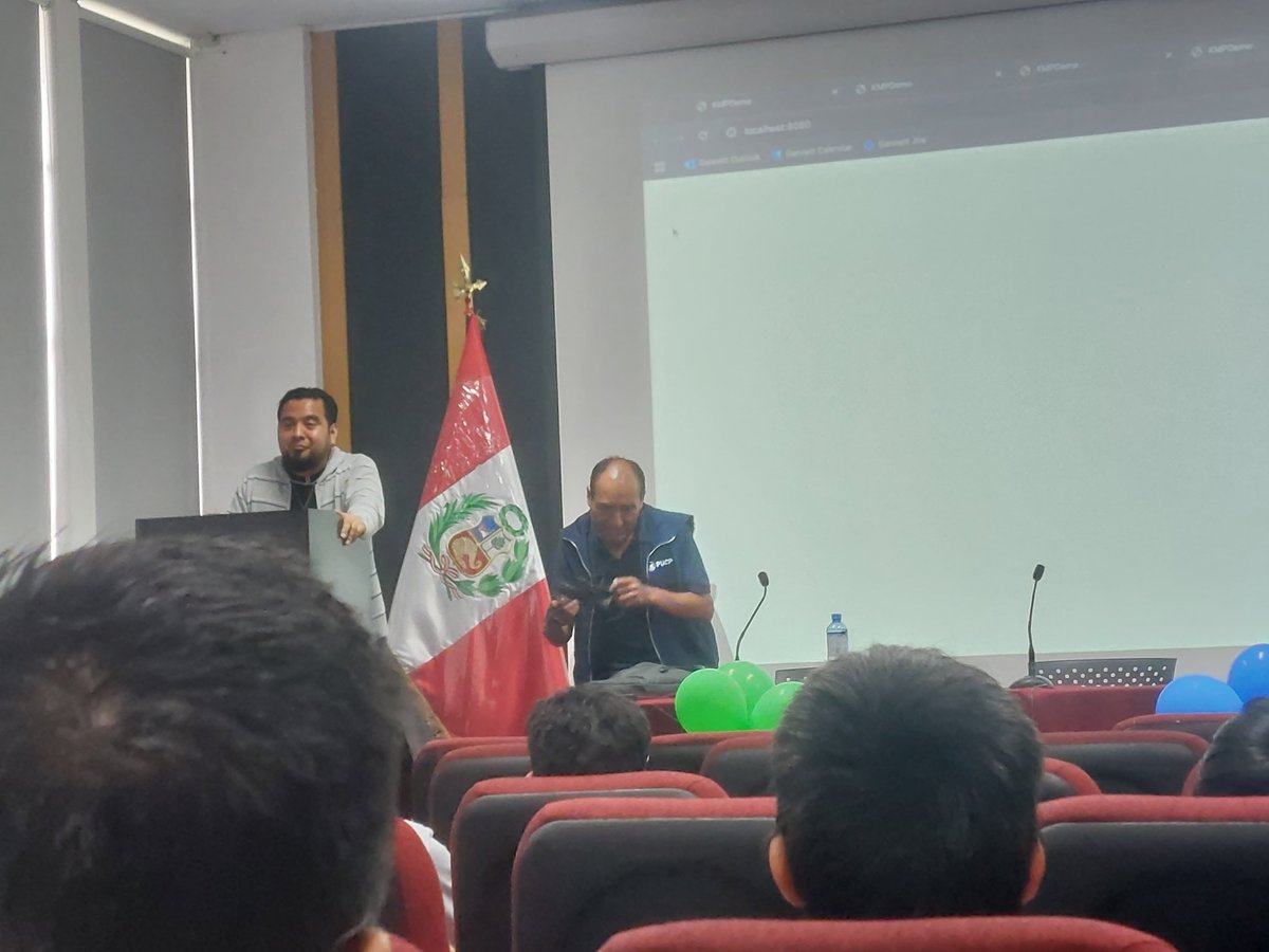 gdglima's tweet image. #DevFestLima2024
🙏 Agradecimiento especial a Andres Escobar por su charla: “Compose Multiplatform”. 💡✨
🎯 Completa el feedback y ayúdanos a mejorar: bit.ly/devfestlima24-…
#DevFestLima24 #GDGLima #DevFestLima #DevFest #gdg