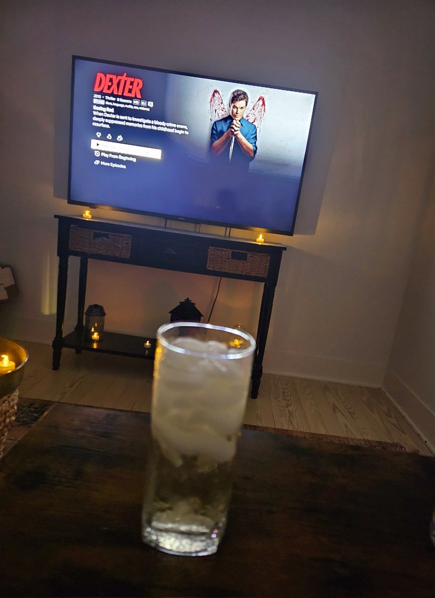 kimmie_c_'s tweet photo. Double Titos &amp; ginger ale &amp; a Dexter rewatch. Happy Thanksgiving Eve! 🦃 https://t.co/AptGgJYDJs