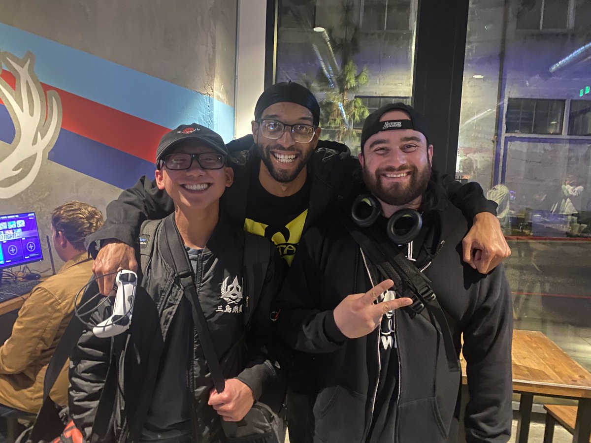 Thanks for coming to our last DOWN BACK TUESDAYS of the year! We'll see you in 2025 ❤️

#StreetFighter6
🥇Ravenous (his SECOND tournament ever!)
🥈Pendesune
🥉<a href="/ItsTrixYo/">Trix</a>

#RivalsOfAether2
🥇<a href="/CrunchoZack/">Cruncho</a>
🥈Emerald_87
🥉<a href="/no_thigh/">Nothigh</a>

#Tekken8
🥇MikeDSavage
🥈<a href="/SoCal_SUMA/">SoCal SUMA 🔜 Chains of Fate Monthly</a>
🥉Bigpoppapop