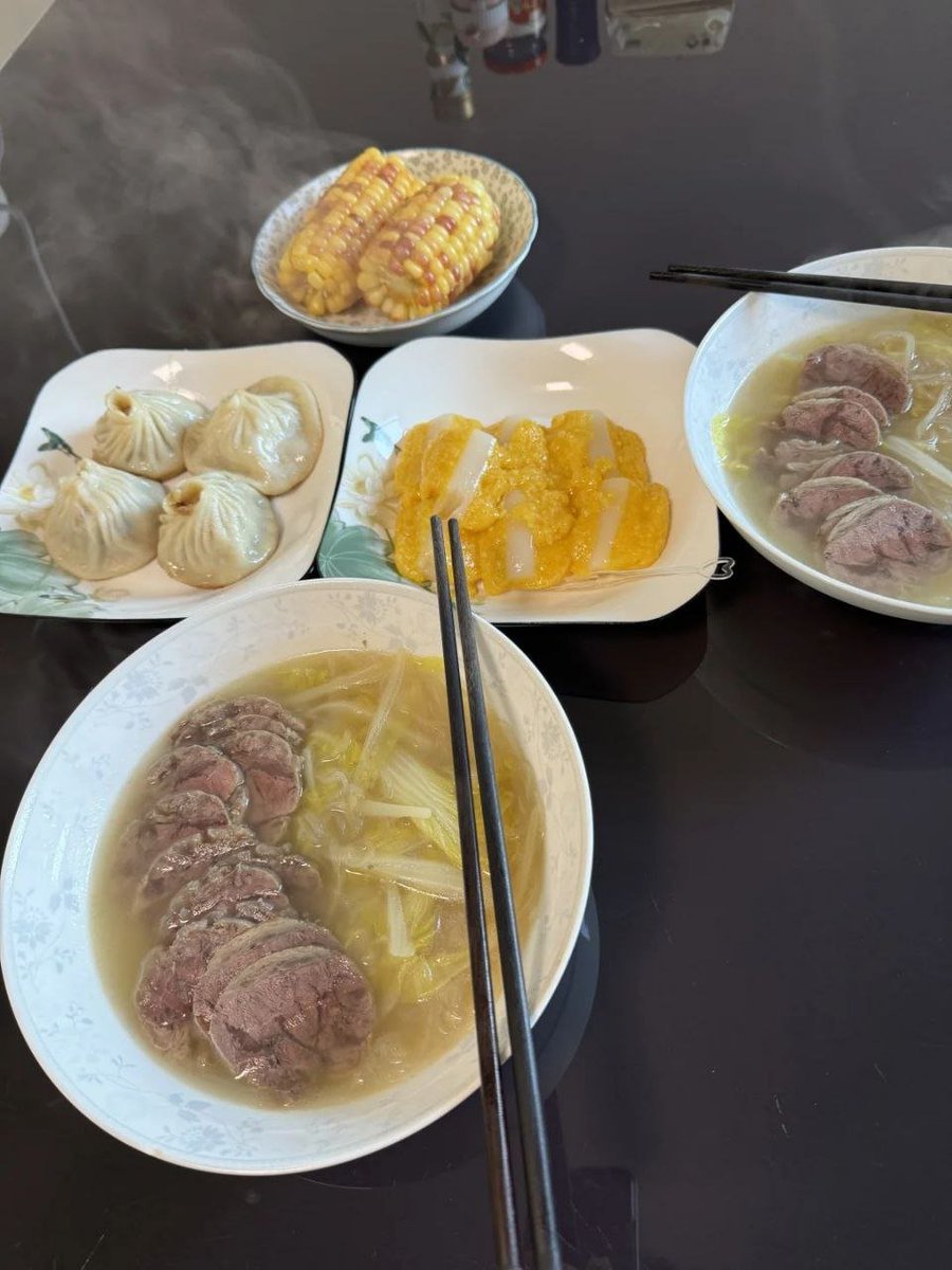 . 運動する時間が十分に取れるだけでなく、一人で朝食を食べることもできるので、早起きがますます楽しくなりました🥰