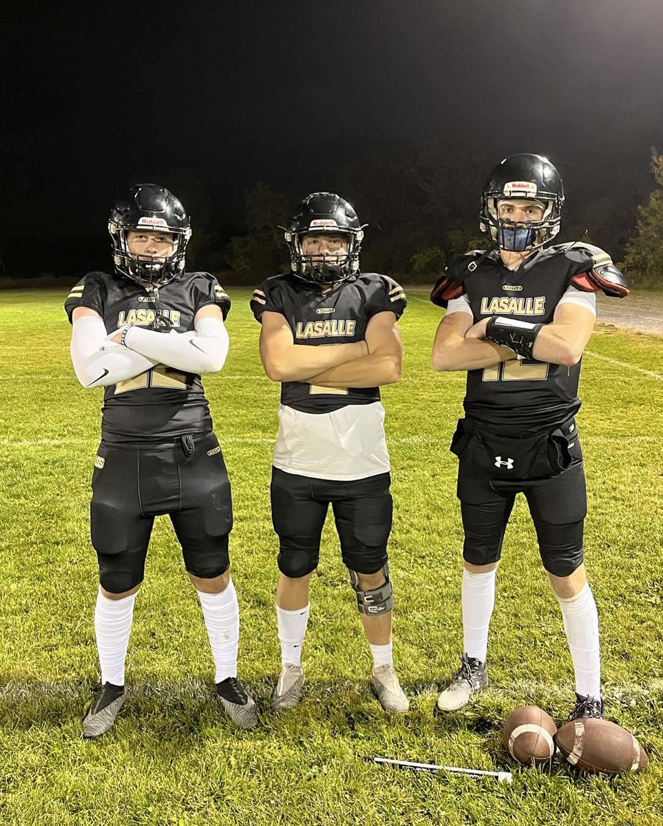 QbStephenson12's tweet photo. End of the high school chapter🏈❤️

#12 out ✌️✌️ https://t.co/OOLVWHSgUU