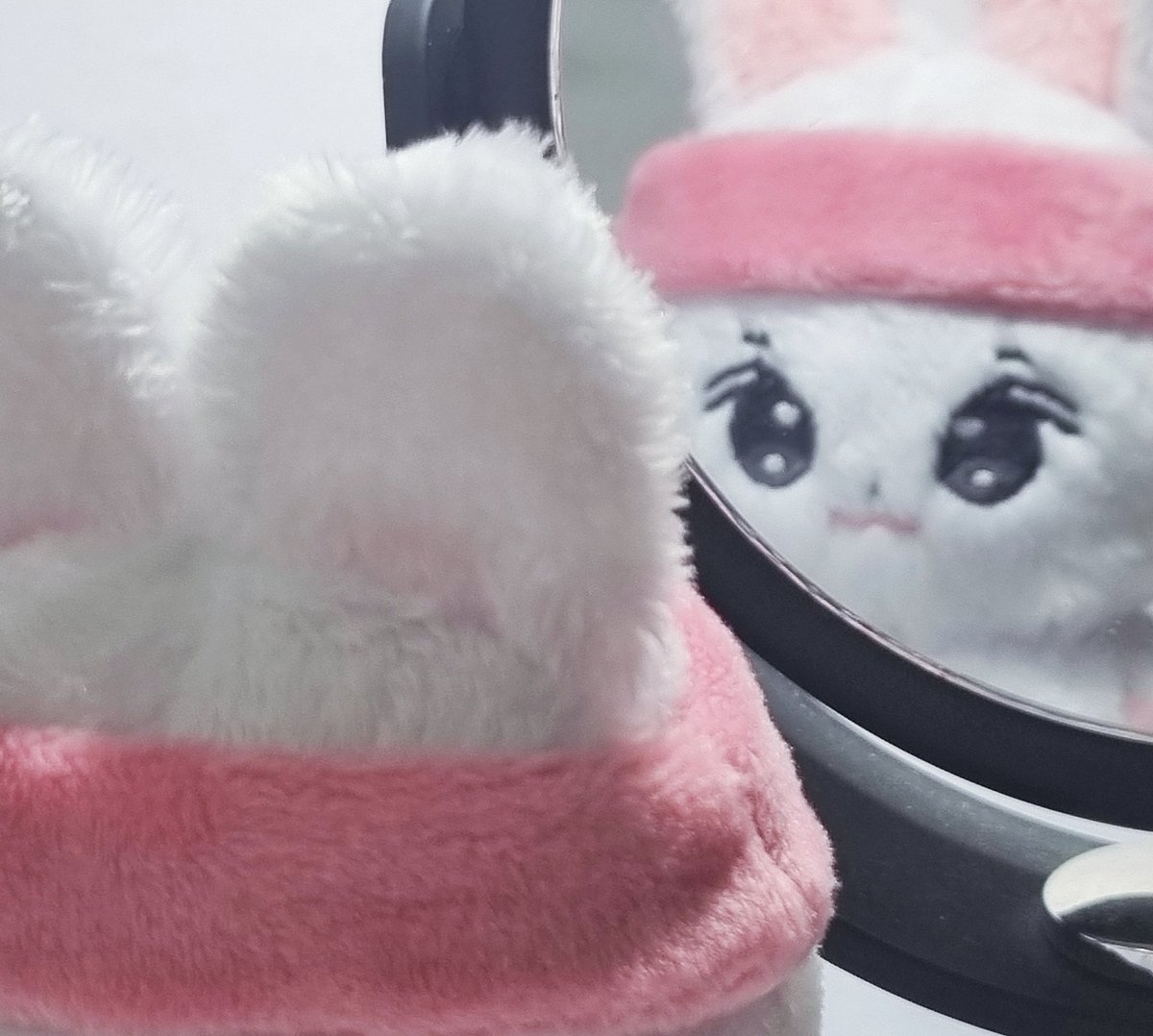 ╭ ◜◝ ͡ ◜◝ ͡  ◜◝ ╮
　 내가 기엽나
╰ ◟◞ ͜  ◟ ͜   ◟◞ ╯
                     O
                         °.