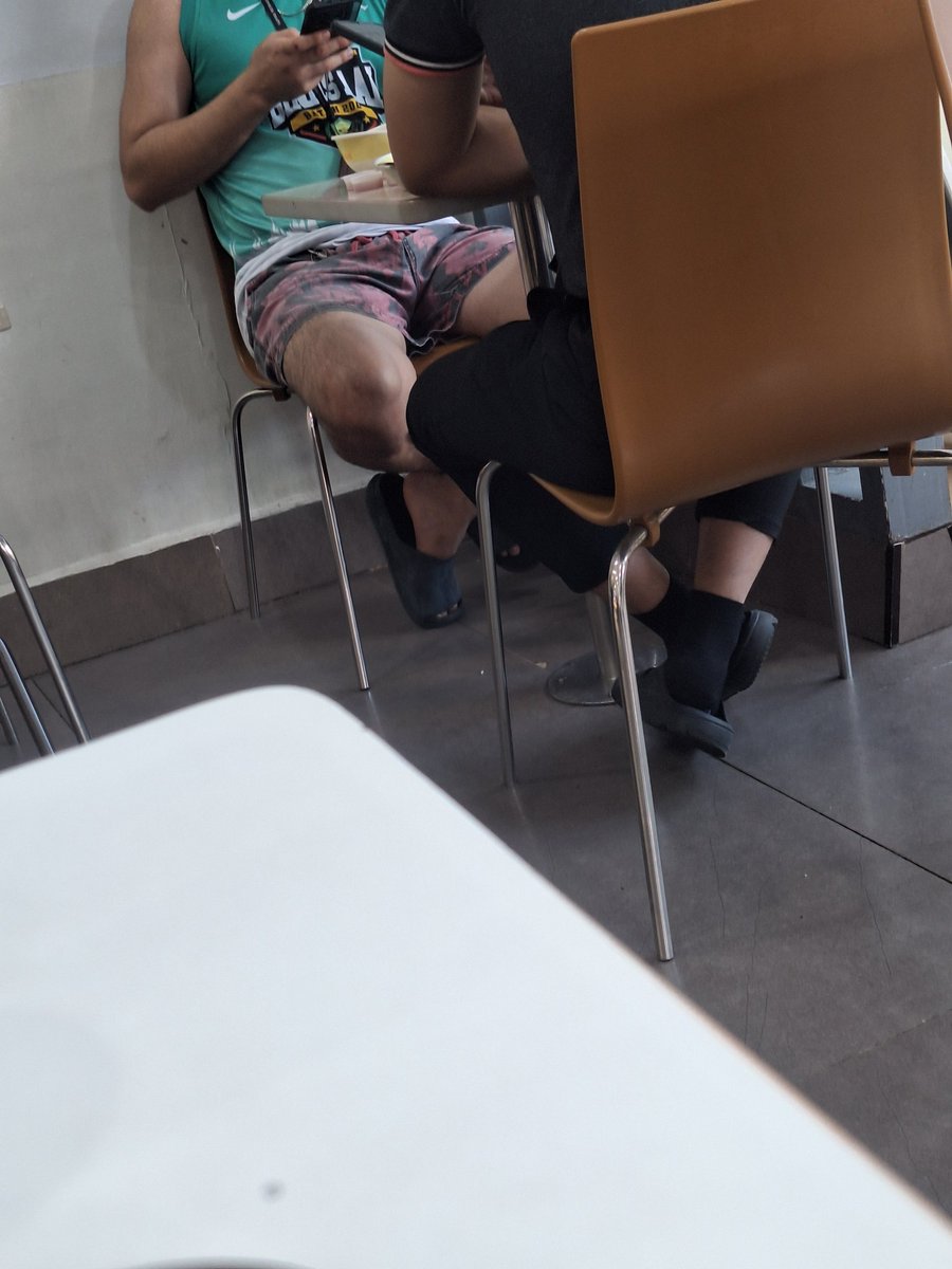 amazing_epoy's tweet image. #BidaAngSaya morning! Hindi lang #ChickenJoy ang masarap kainin dito sa Jabee. Minsan, pati yung mga customers din hahaha #BreakfastJoy
#Public #ThighPart #AlterLipa #AlterPH #AlterLife