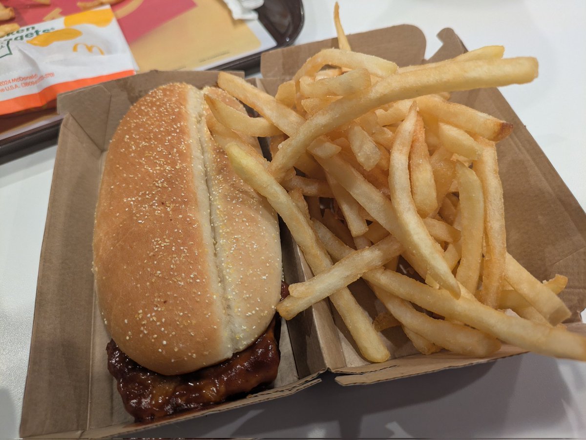 Tighe Lory tweet media