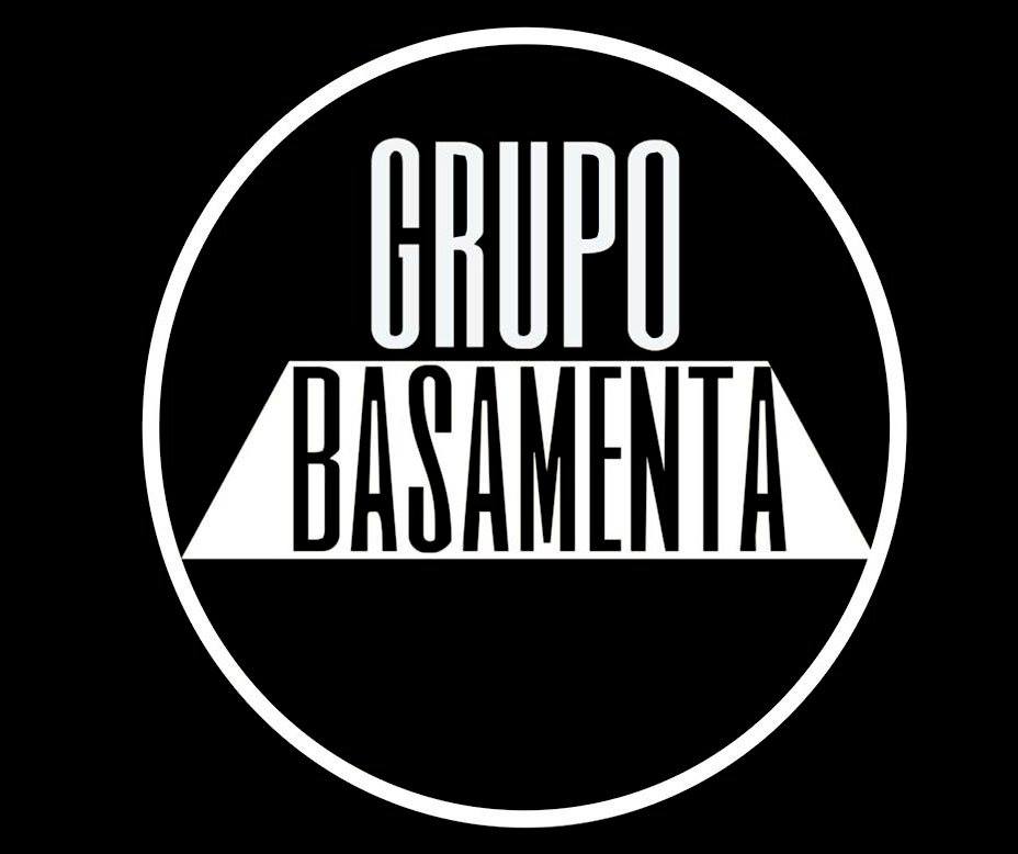 El domingo 8 es la función despedida de Captura de aves silvestres, la cuarta obra de Grupo Basamenta, con la que festejamos nuestros diez años como compañía y con la que hicimos cinco temporadas, algo insospechado cuando estrenamos.