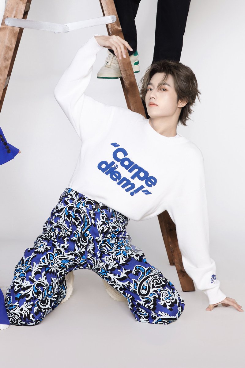 Short haired yinghao is so cute