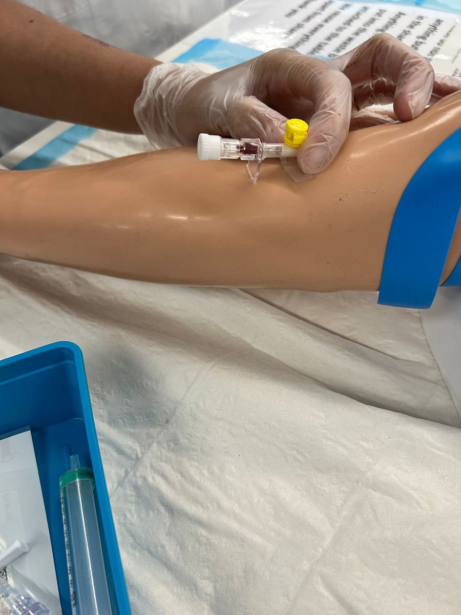 Ujala935523512's tweet image. Last week marked our final days of clinical skills training before heading off to our P5. We focused on techniques like ECGs, cannulation, and chest consultations. It was an invaluable learning experience where I gained a wealth of knowledge. 
@UoB_Nursing 
@UniofBradford