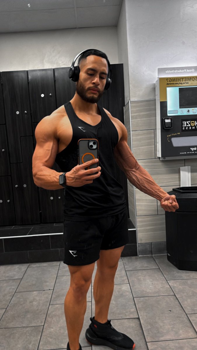 FelixFit8's tweet photo. GRIND🩸 @Gymshark https://t.co/ncIQQm3GM0