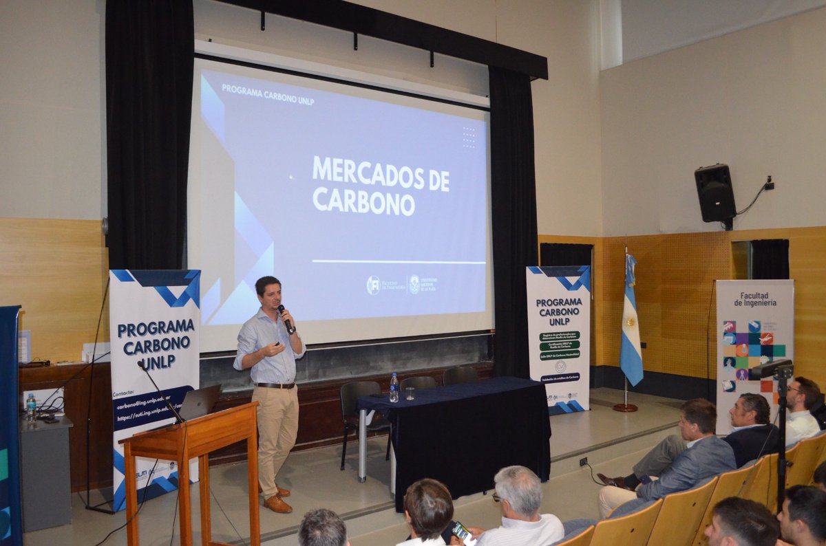 ing_unlp's tweet photo. Se presentó el Programa Carbono UNLP en la Facultad de Ingeniería

Una iniciativa que busca apoyar los esfuerzos de empresas e instituciones en la reducción de su huella de carbono, dinamizar el mercado y promover una economía baja en emisiones.

https://t.co/zs8uZj9nF9 https://t.co/VcnCy5O30W