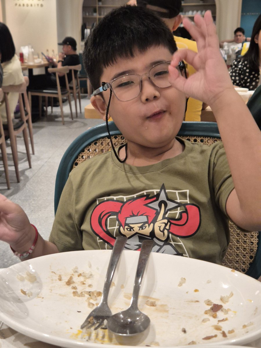 vkrespiritu's tweet photo. Busog na naman 😂 https://t.co/7ELK2IkUso