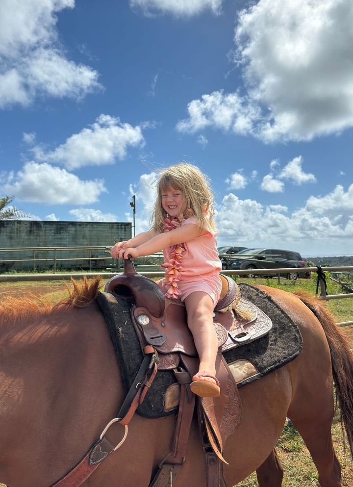 My kids love horse 🏇