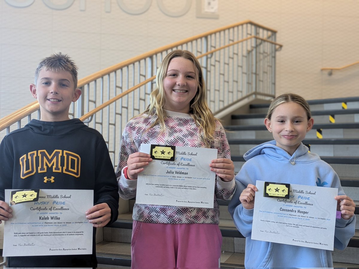 Owatonna_MS's tweet photo. Thankful for these great students! #positivebehaviorreferrals #themiddlematters https://t.co/qhhlcH52vH