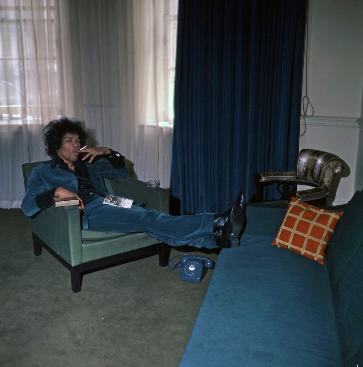 dieworkwear's tweet photo. In honor of Jimi Hendrix, who would have turned 82 today, I wrote something for PBS about his incredible sense of style. He helped define not only the sound but also the look of a countercultural movement. 

https://t.co/leAfq1pQ7H https://t.co/9Cs2FjvQ2F