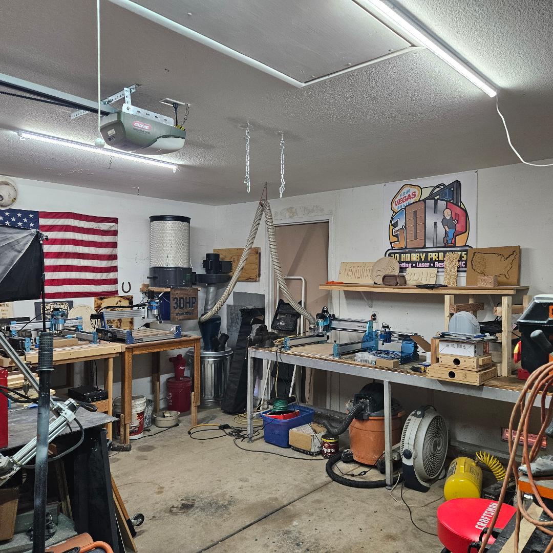 JERRY_3DHP's tweet photo. Moving things around in the https://t.co/xGOmAvZ9eS are my 4 Genmitsu CNC's.
#genmitsu #sainsmart#3dhp https://t.co/BBldIysviQ