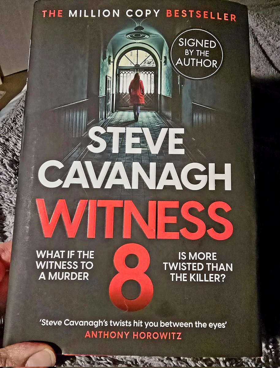 Who needs lots of sleep anyway??  I had to finish this bloody awesome book by <a href="/SteveCavanagh_/">Steve Cavanagh</a>  tonight. Another cracking Eddie Flynn, full of twists and turns with characters that stay with you. Mr Christmas 🤯❤️.
If you've not read one of Steve's books, you are missing out!