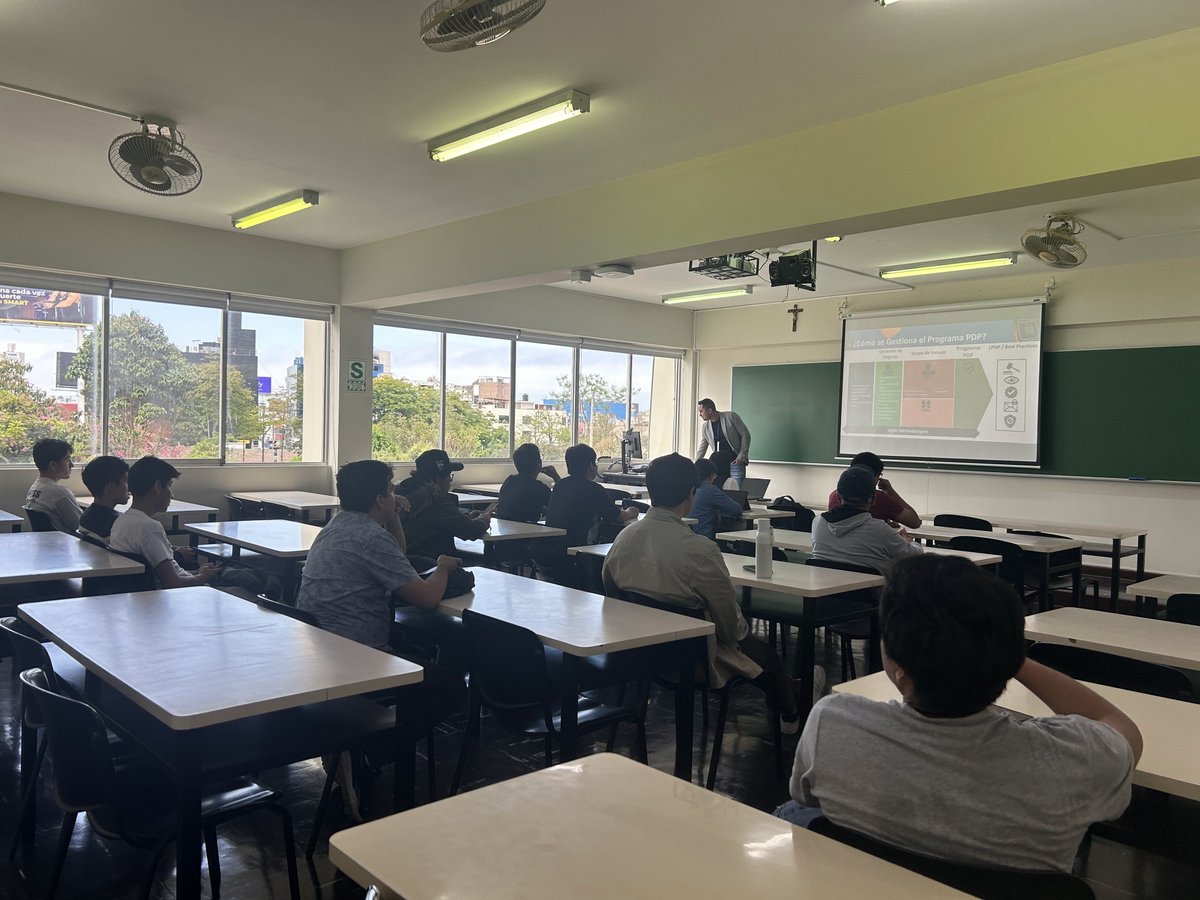 gdglima's tweet image. #DevFestLima2024
🙏 Agradecimiento especial a Hector Lujan por su charla: “Seguridad en Datos”. 💡✨
🎯 Completa el feedback y ayúdanos a mejorar: bit.ly/devfestlima24-…
#DevFestLima24 #GDGLima #DevFestLima #DevFest #gdg