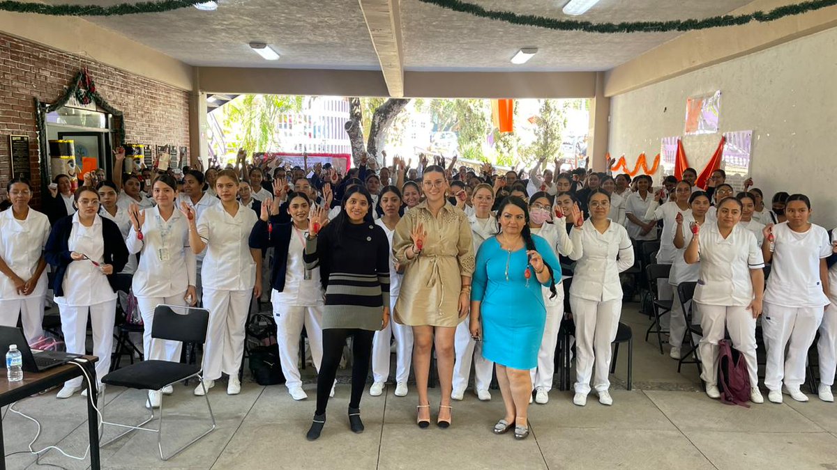 SECRETARÍA DE LAS MUJERES ENTREGA ALARMAS PERSONALES A ESTUDIANTES DE ENFERMERÍA

En el marco del Día Internacional para la Eliminación de la Violencia contra las Mujeres, la Secretaría de las Mujeres, realizó la entrega de 300 alarmas personales para alumnas de la Facultad de