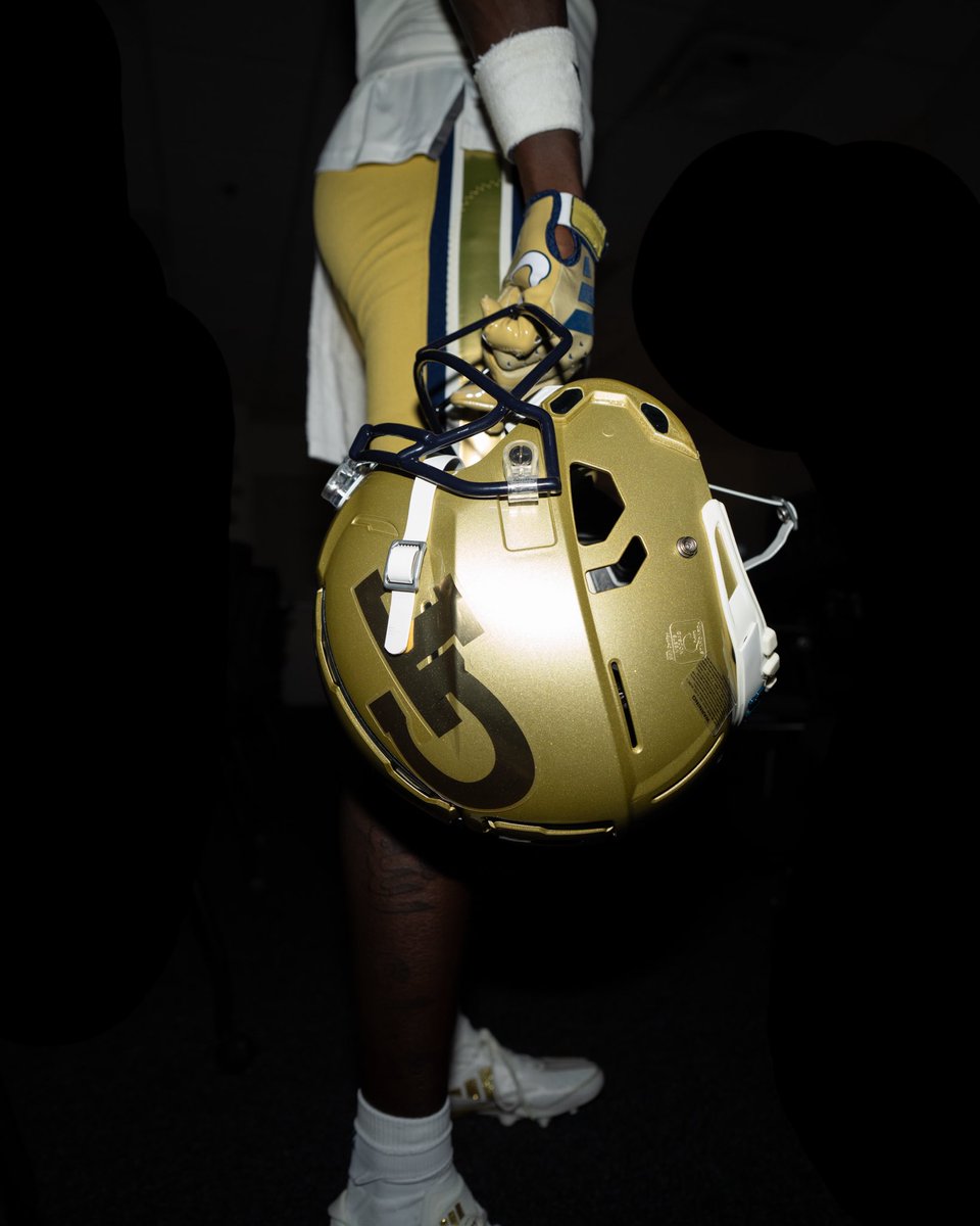 🟡⚪️🟡

#StingEm 🐝