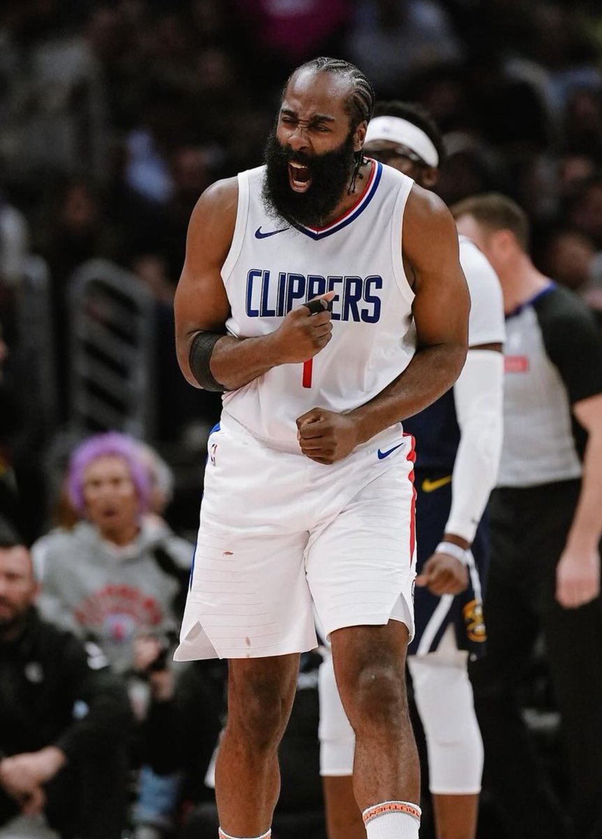 TheHoopCentral's tweet image. JAMES HARDEN IN THE 1ST QUARTER:

23 POINTS
9/11 FGM
5/7 3PM

🔥🔥🔥🔥